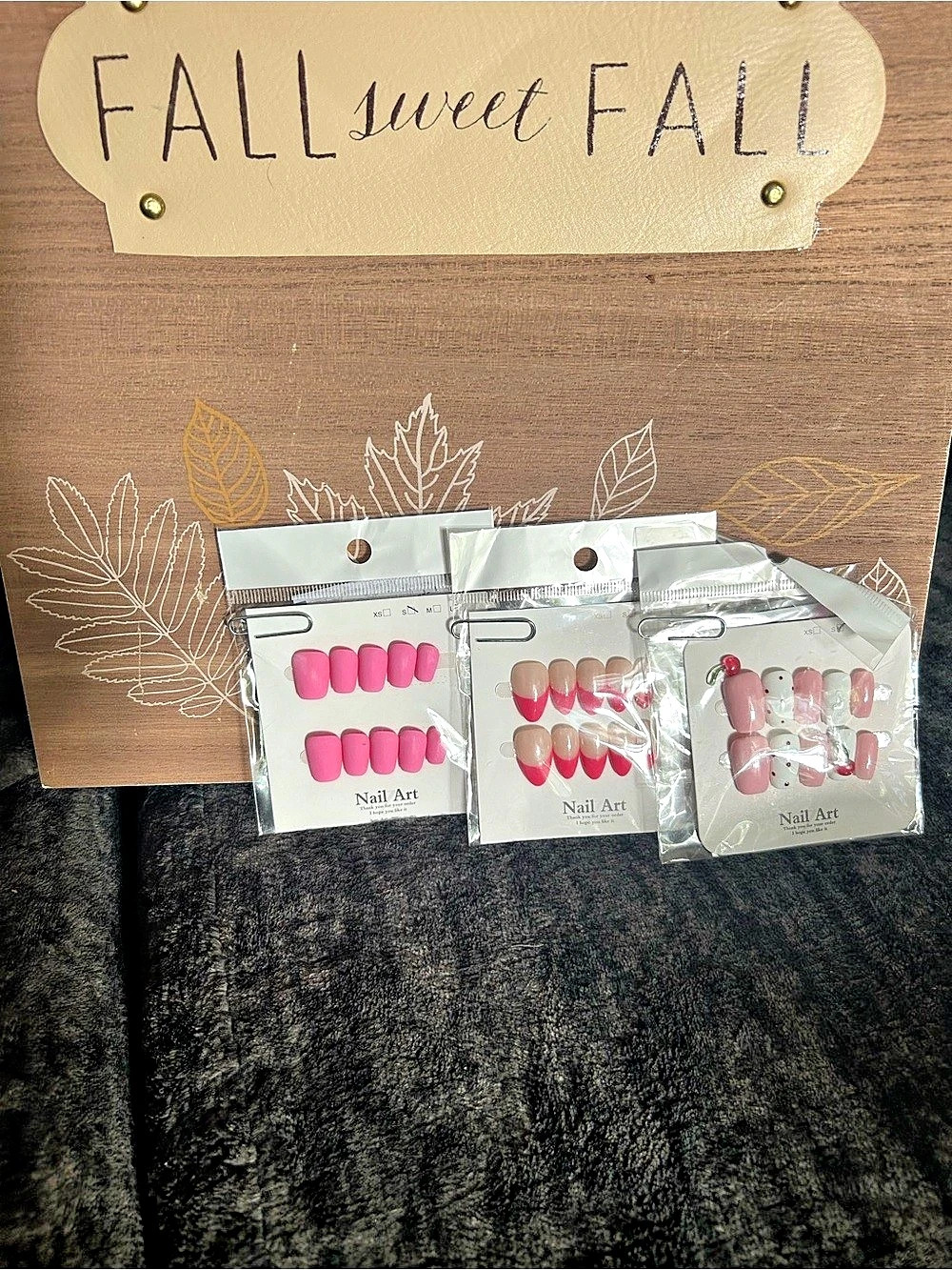 Nail Art Brand Press-On Nail Art Sets Pink & White and Ted tip NWT